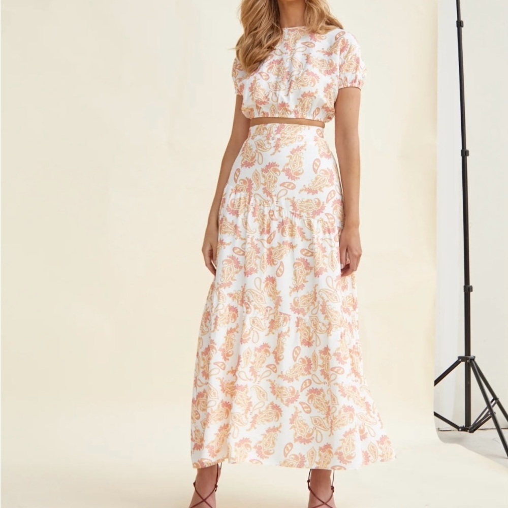Glamorous Paisley Print Skirt in Cream and orange
